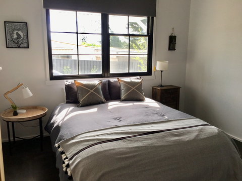 The Lakehouse Beechworth - Great Ocean Road Tourism 1