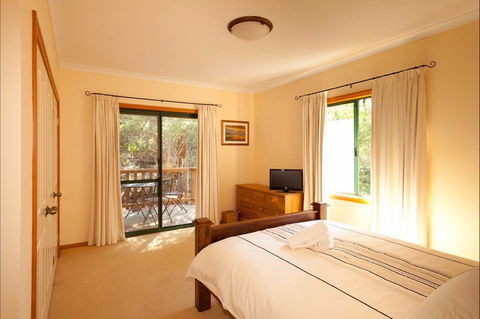 Woodfern Lodge - Great Ocean Road Tourism 0