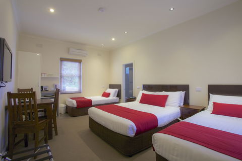 Amaroo Motel - Great Ocean Road Tourism 2