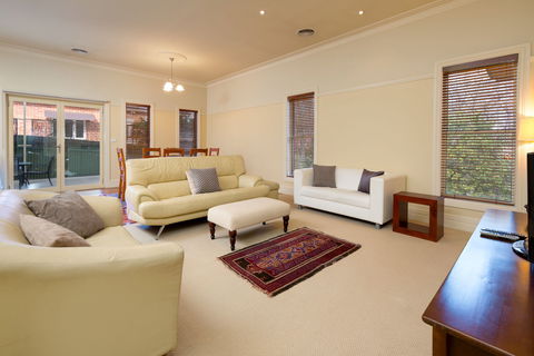 Ampleforth East - Great Ocean Road Tourism 2