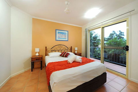 At Beach Court Holiday Villas - Great Ocean Road Tourism 2
