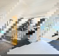 Bay 10 - Port Lincoln - Great Ocean Road Tourism