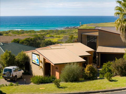 Beachfront Apartments Narooma - Great Ocean Road Tourism 0