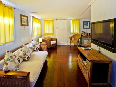Blue River Shack - Great Ocean Road Tourism 0