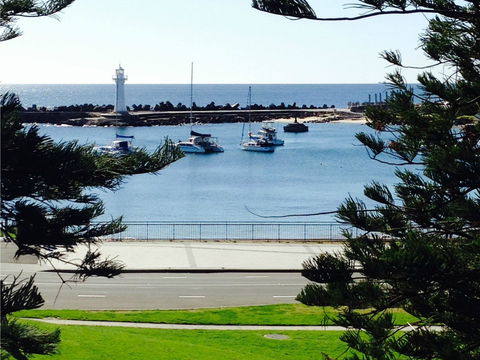 Boat Harbour Motel Wollongong - Great Ocean Road Tourism 0
