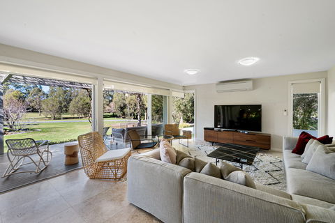 CUB Country House - Berry - Great Ocean Road Tourism 1