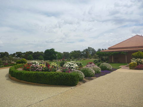 Fairways Bed And  Breakfast At Jerilderie - Great Ocean Road Tourism 0
