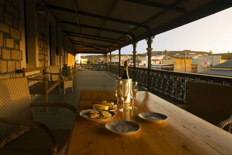 Imperial Fine Accommodation - Great Ocean Road Tourism 2