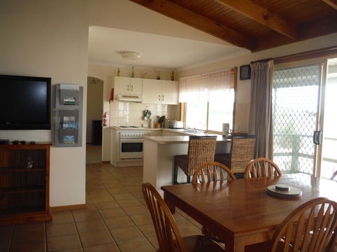 Kaysand - Great Ocean Road Tourism 1