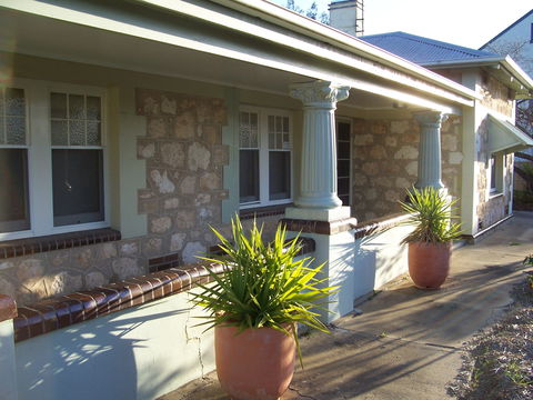 MacDonnell House, Naracoorte - Great Ocean Road Tourism 0