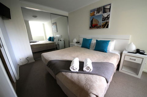 Mantra Aqua Resort - Great Ocean Road Tourism 1