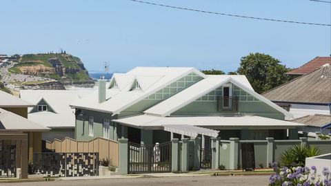 Merewether Beach House B And B - Great Ocean Road Tourism 0