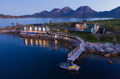Picnic Island - Great Ocean Road Tourism 0