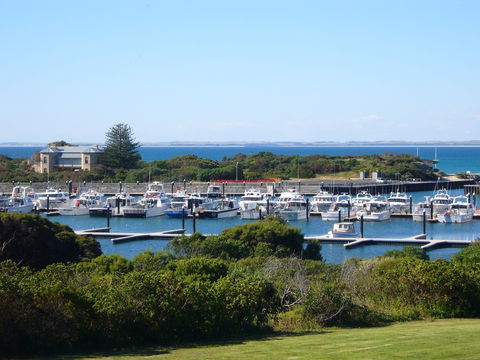 Robe Harbour View Motel - Great Ocean Road Tourism 0