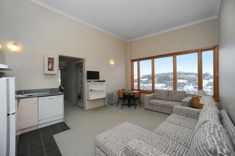 Smiggins Chalet Apartments - Great Ocean Road Tourism 2