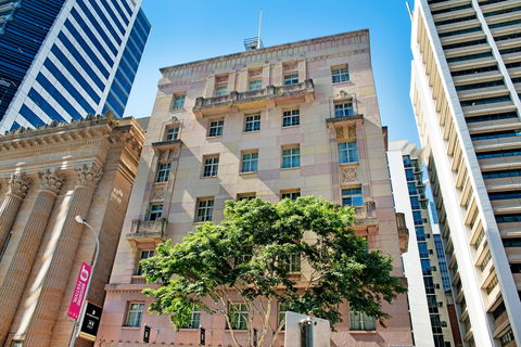 ULTIQA Rothbury Hotel - Great Ocean Road Tourism 0