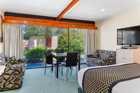 William MacIntosh Motor Lodge - Great Ocean Road Tourism 1