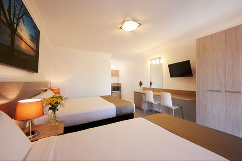 Adelong Motel - Great Ocean Road Tourism 1