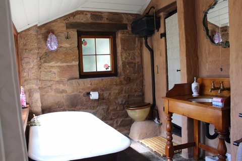 Bluey Blundstone's Accommodation - Great Ocean Road Tourism 2