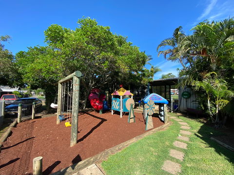 Bundaberg Park Village - Great Ocean Road Tourism 1