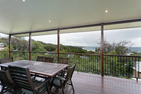 Colours Of Cylinder - Great Ocean Road Tourism 0