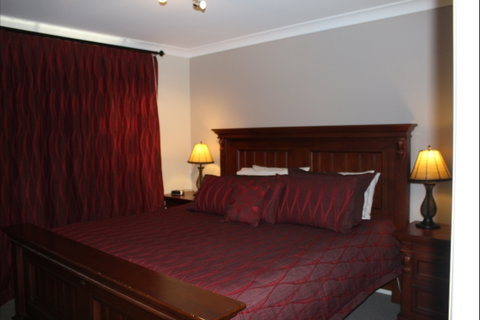 Elm Cottage Tumut - Great Ocean Road Tourism 2