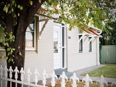 Gipps Street Cottage - Open - Great Ocean Road Tourism 1