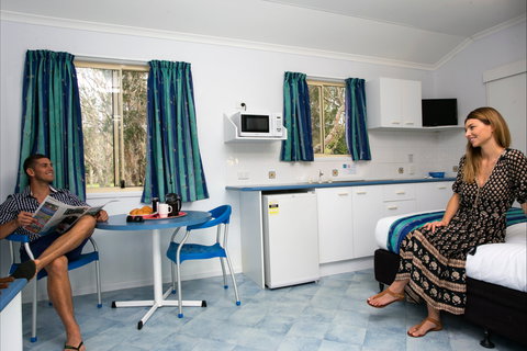 Glen Villa Resort - Great Ocean Road Tourism 1