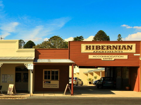 Hibernian Hotel Apartments - Great Ocean Road Tourism 1