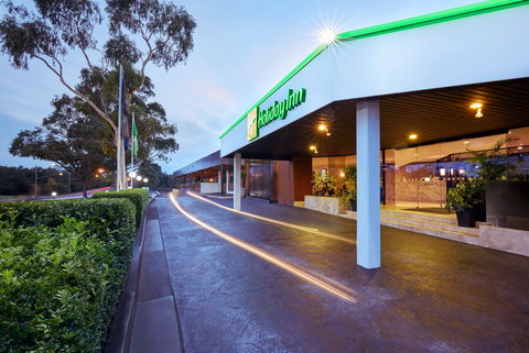 Holiday Inn Warwick Farm - Great Ocean Road Tourism 0