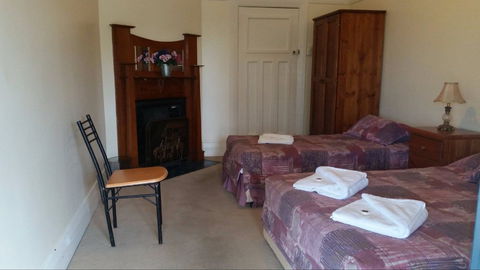 Kitchener Hotel - Great Ocean Road Tourism 2