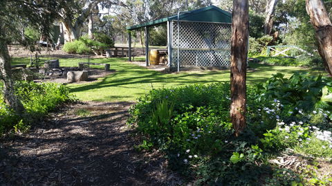 Padthaway Caravan Park - Great Ocean Road Tourism 2