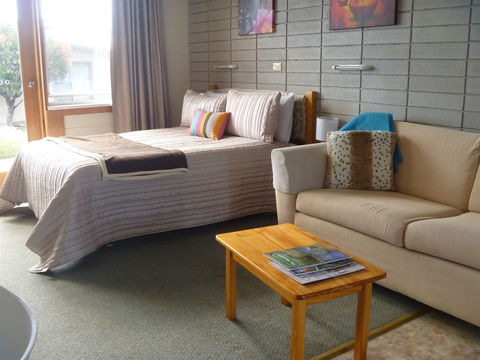 Scamander On The Beach - Great Ocean Road Tourism 2
