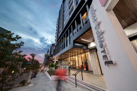 Swiss-Belhotel Brisbane - Great Ocean Road Tourism 1