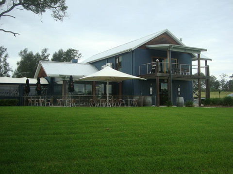 Tatler Vineyard Accommodation - Great Ocean Road Tourism 0