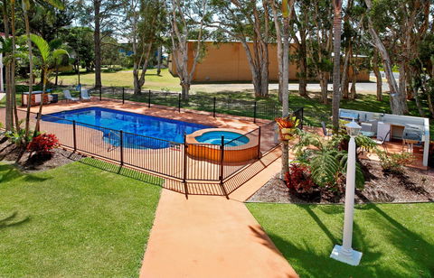 Yamba Aston Motel - Great Ocean Road Tourism 2