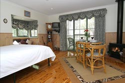 Eagle Hammer Cottages - Great Ocean Road Tourism 2