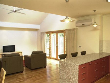 The Lakes Apartments - Great Ocean Road Tourism 2