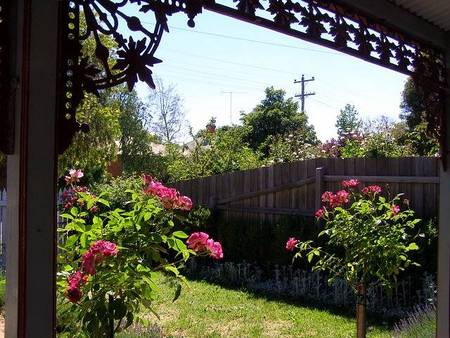 Airleigh - Rose Cottage - Great Ocean Road Tourism 4