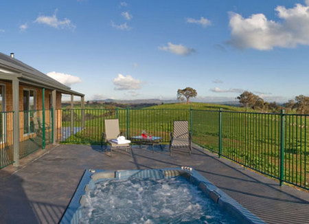 Hut On The Hill Heathcote - Great Ocean Road Tourism 1