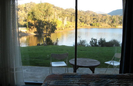 Golden Trout Hotel Motel - Great Ocean Road Tourism 0
