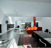 Consise by Moonlight Head Private Lodges