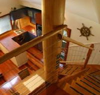 Aireys Overboard Seaside Cottage - Great Ocean Road Tourism