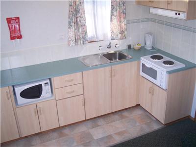 Golden Country Motel And Caravan Park - Great Ocean Road Tourism 1