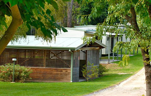 A Wangralea Caravan Park - Great Ocean Road Tourism 2