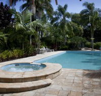 Oasis Apartments and Treetop Houses - Great Ocean Road Tourism