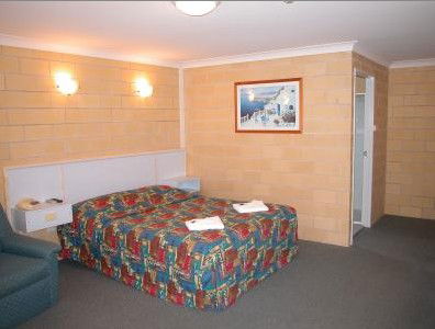 Admiral Nelson Motor Inn - Great Ocean Road Tourism 1