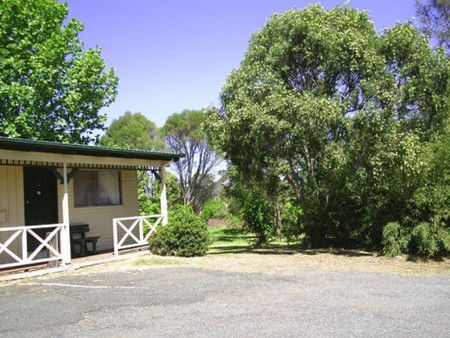 Camden Country Club Motel - Great Ocean Road Tourism 1
