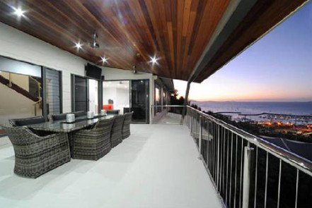 Spectacular Views Airlie Beach - Great Ocean Road Tourism 0