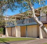 Andy's  Clarkes - Great Ocean Road Tourism